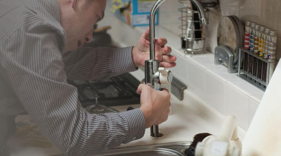 Professional emergency plumber services in Helotes